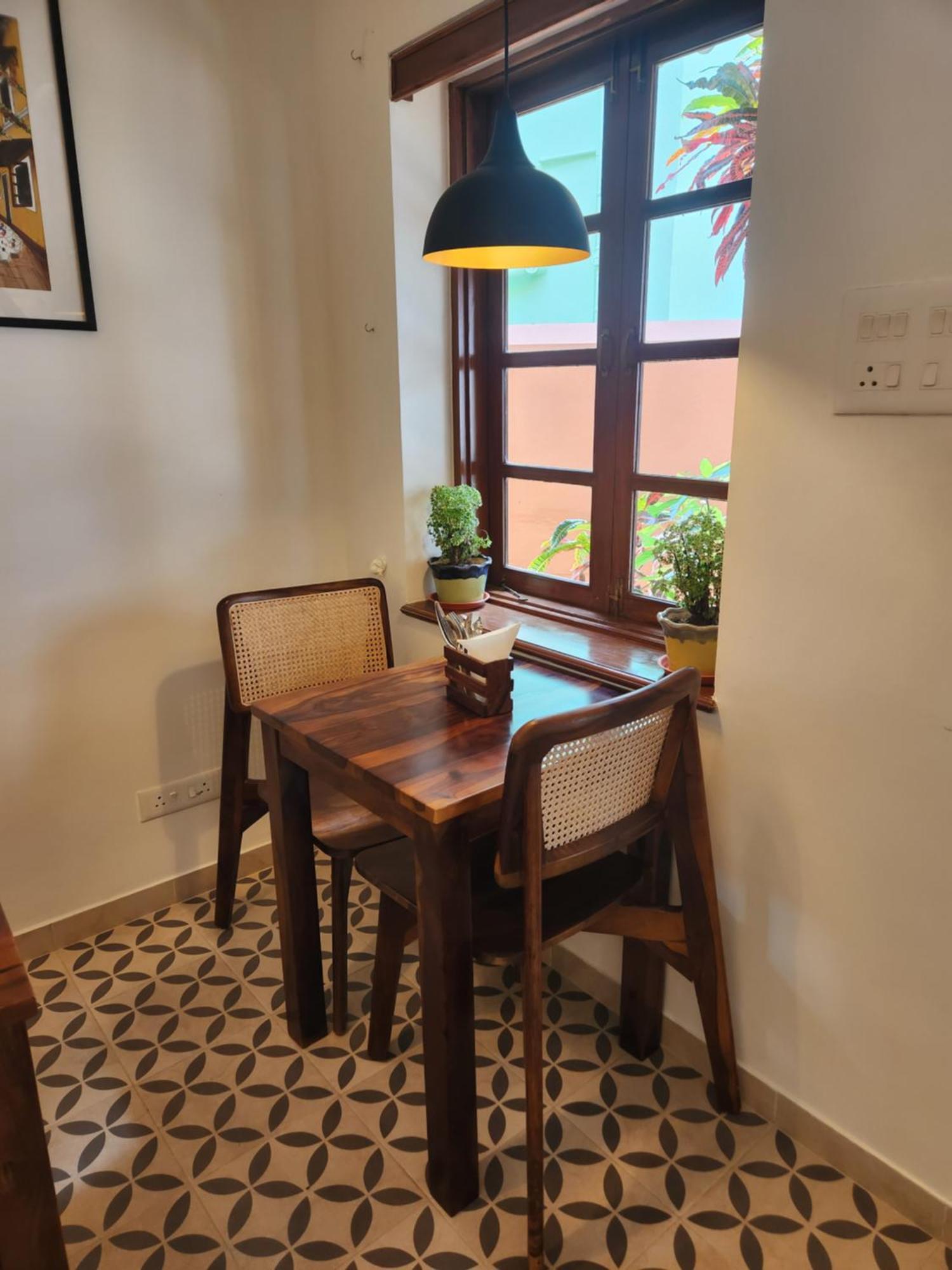 Ederra Stays & Cafe Panadzsi Kültér fotó